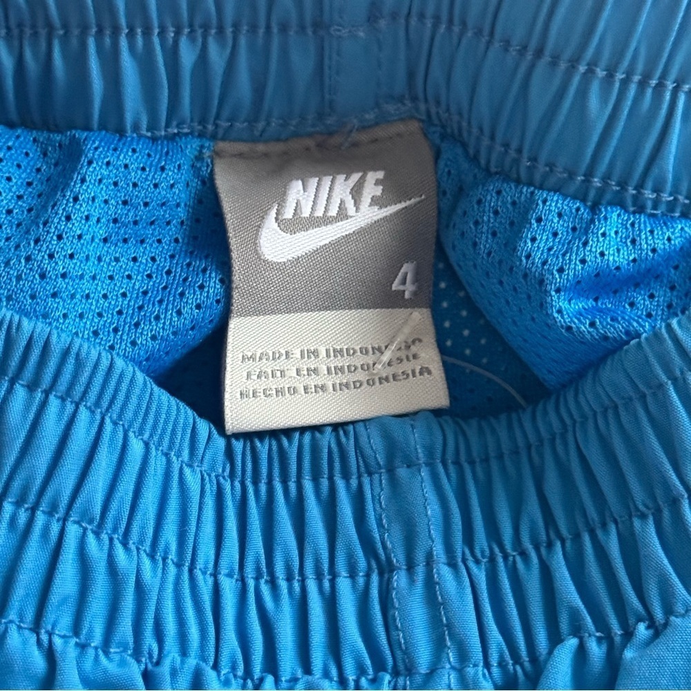 NWT NIKE Boy’s Size 4 Swim Trunks Shorts Blue White Mesh Lined Beach Pool - Picture 5 of 6